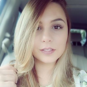 Meet your Posher, Maria cecilia
